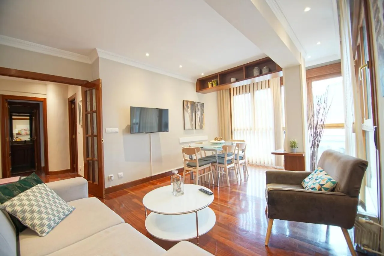 Apartamento Piso Grande y Luminoso en el Casco Viejo de Bilbao